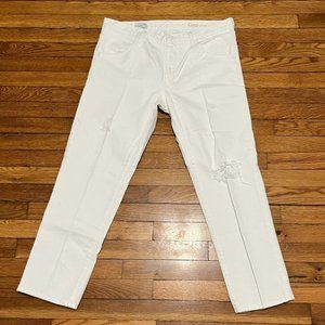 GAP 1969 Women's White Denim Jeans Size 31R Authentic Boyfriend Fit Ripped Slim
